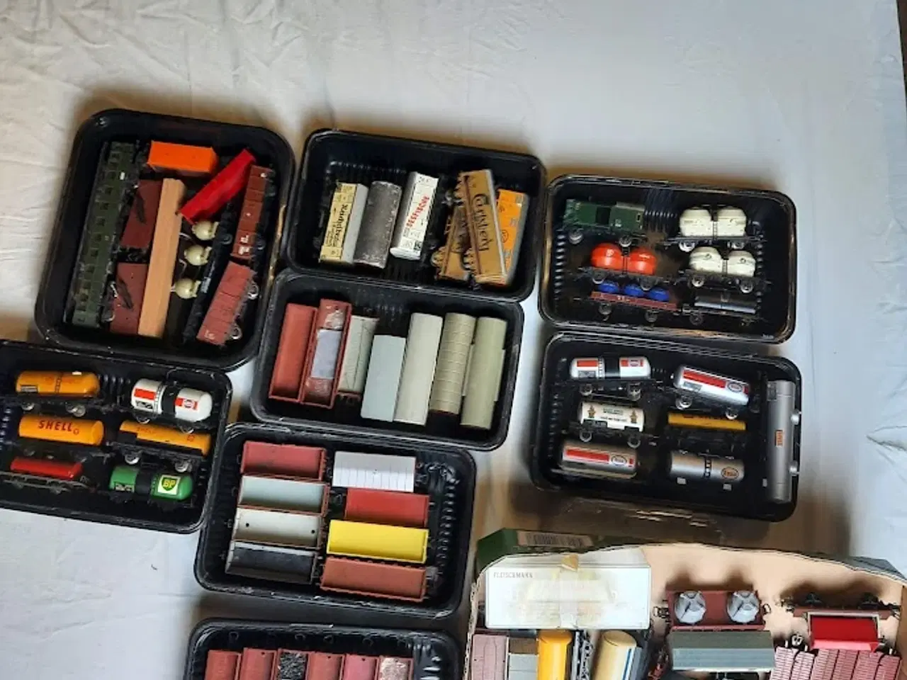 Billede 4 - Tog - vogne - skinner til Fleichmann HO system
