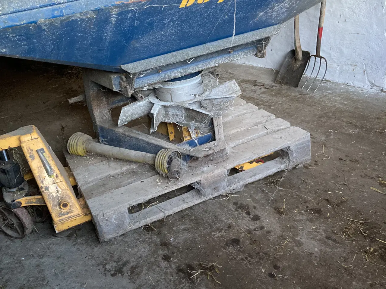 Billede 1 - Gødningsspreder Bøgballe