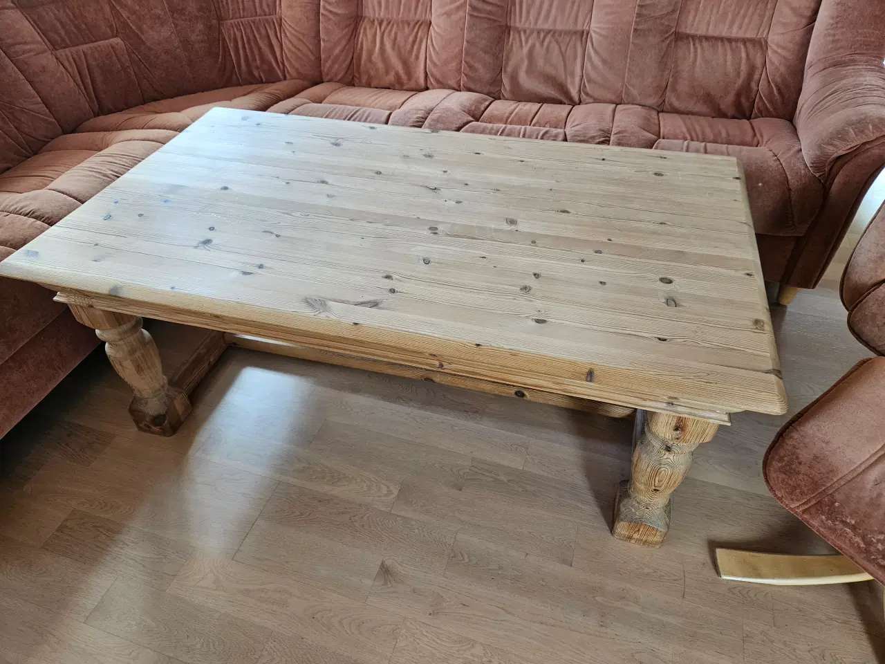 Billede 4 - Møbler i fyrretræ