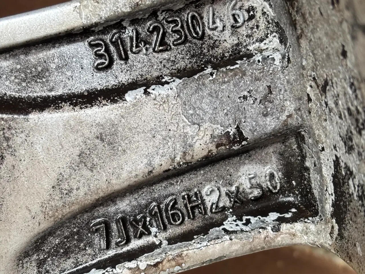 Billede 1 - Volvo alufælge med vinterdæk 5x108, ET50