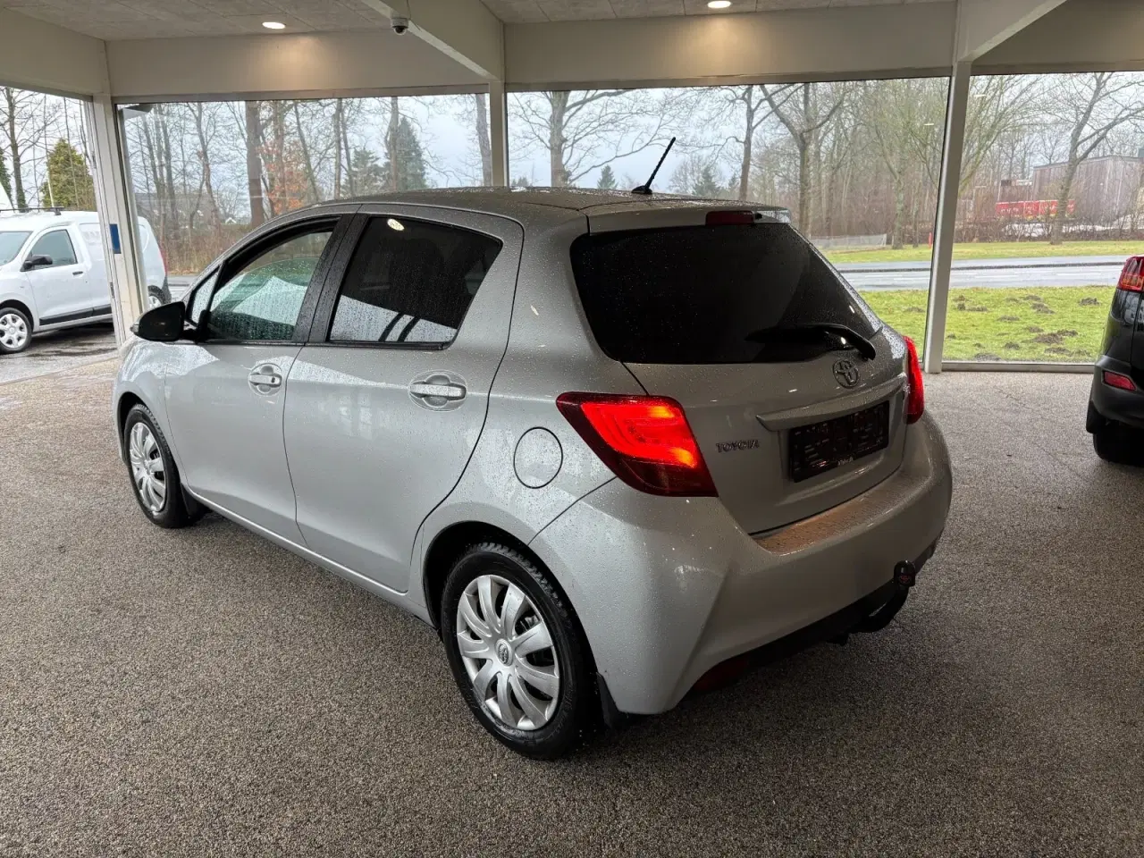 Billede 4 - Toyota Yaris 1,0 VVT-i T2 Komfort