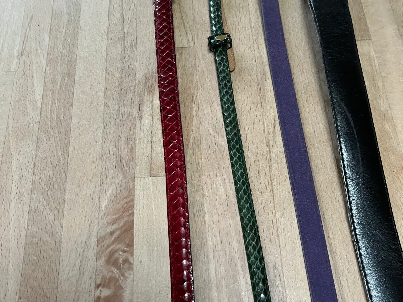 Billede 2 - Bælter, Slange/krokodille/ruskind/skind/læder mm