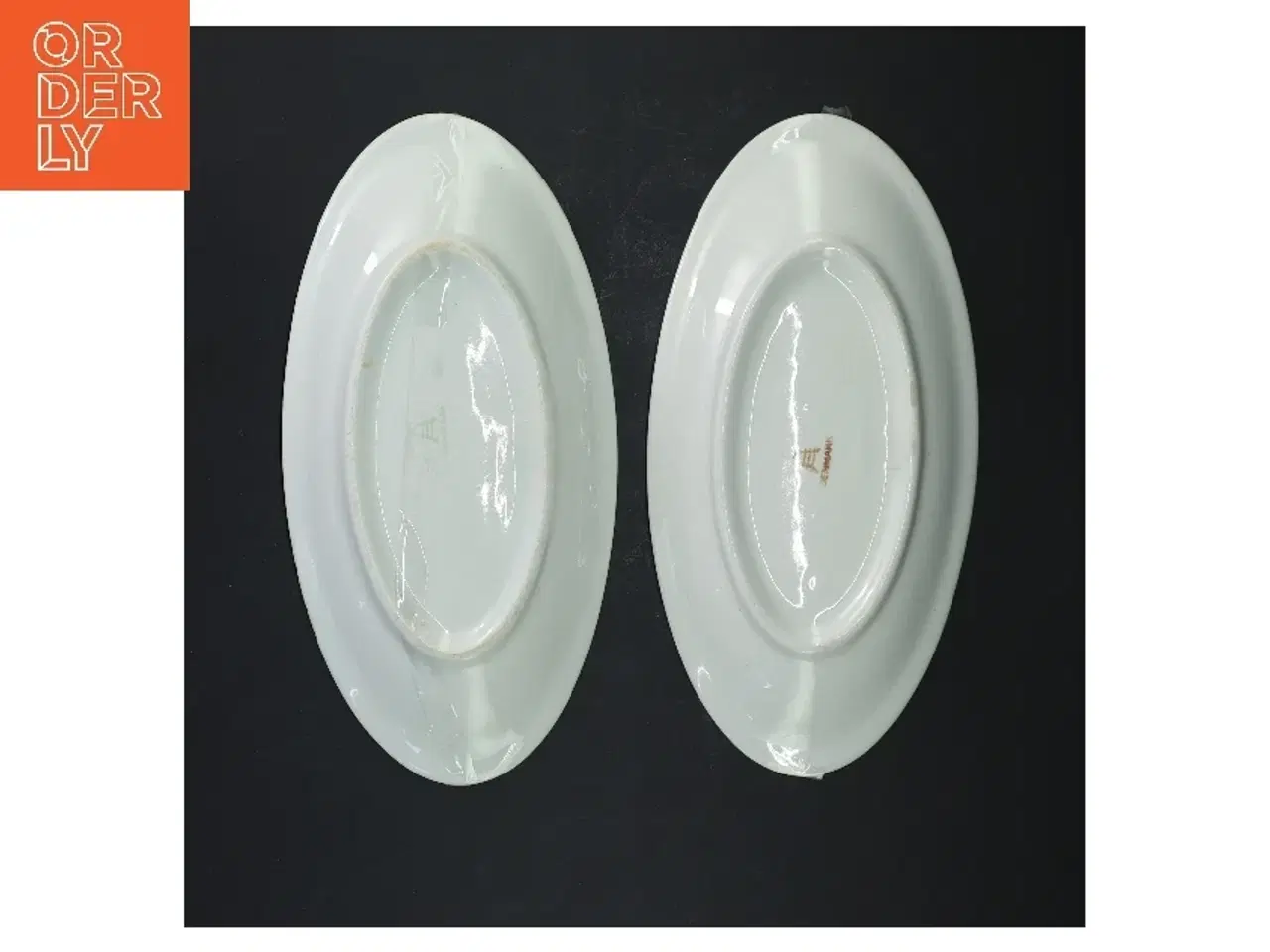 Billede 3 - Snerle Fajance fade med blomsterdesign (str. 23x12 cm) fra aluminia