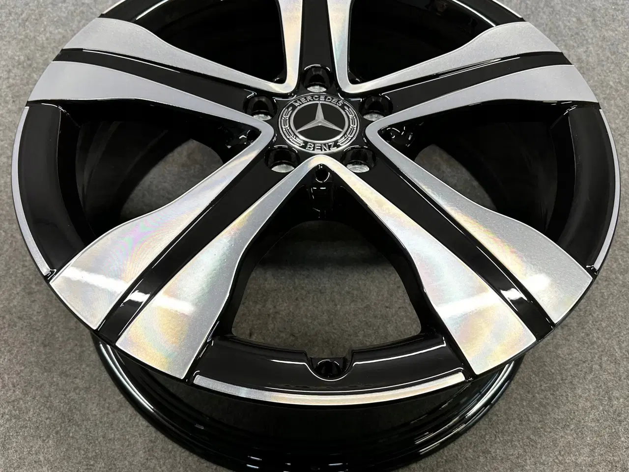 Billede 1 - MERCEDES A243 EQA 7.5" x 18" 5x112 ET 53,5