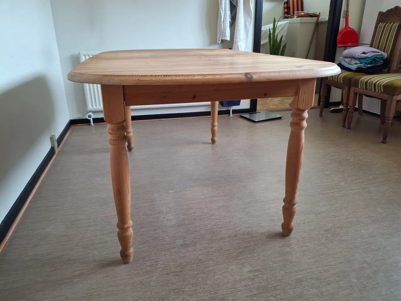 Billede 4 - Spisebord