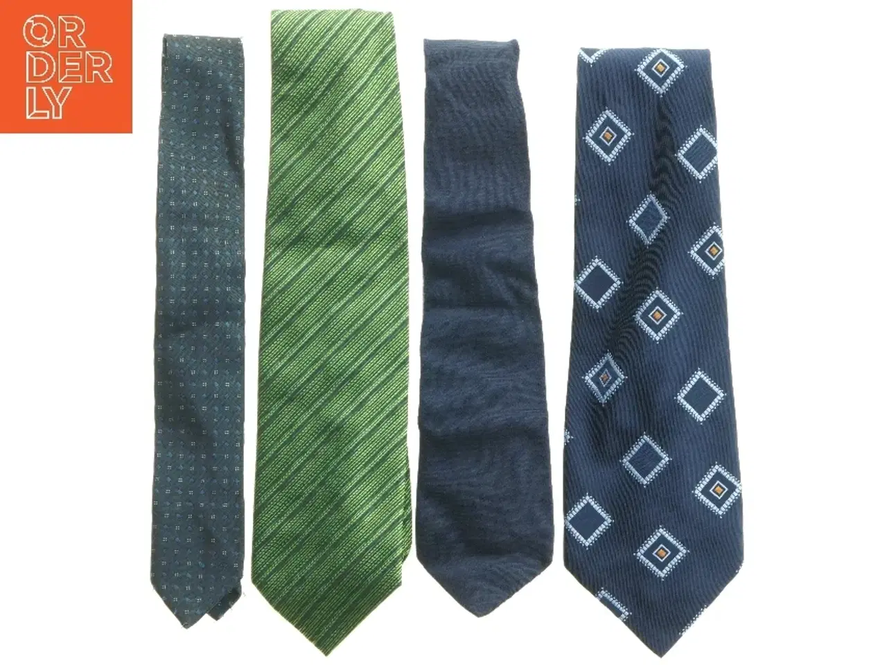 Billede 1 - Sæt med fire slips (str. 120 cm)