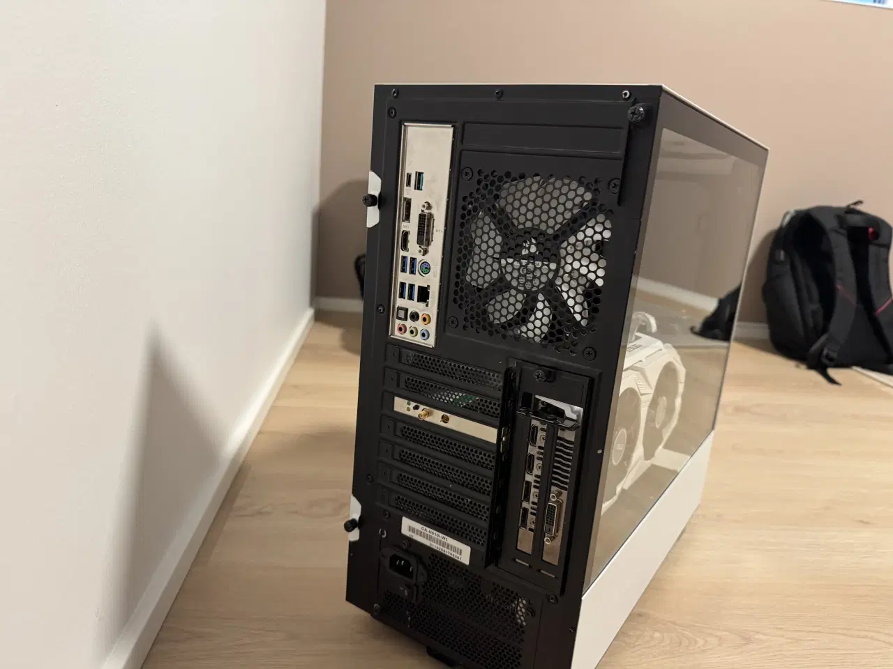 Billede 4 - Selvbyg begynder Gamer