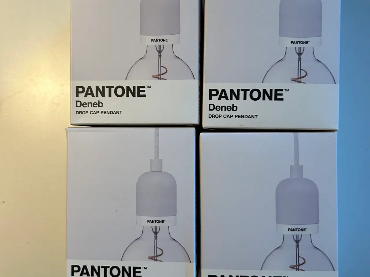 Billede 1 - Pendel, Pantone e3Light, 4 stk.(1 for 95 kr.)