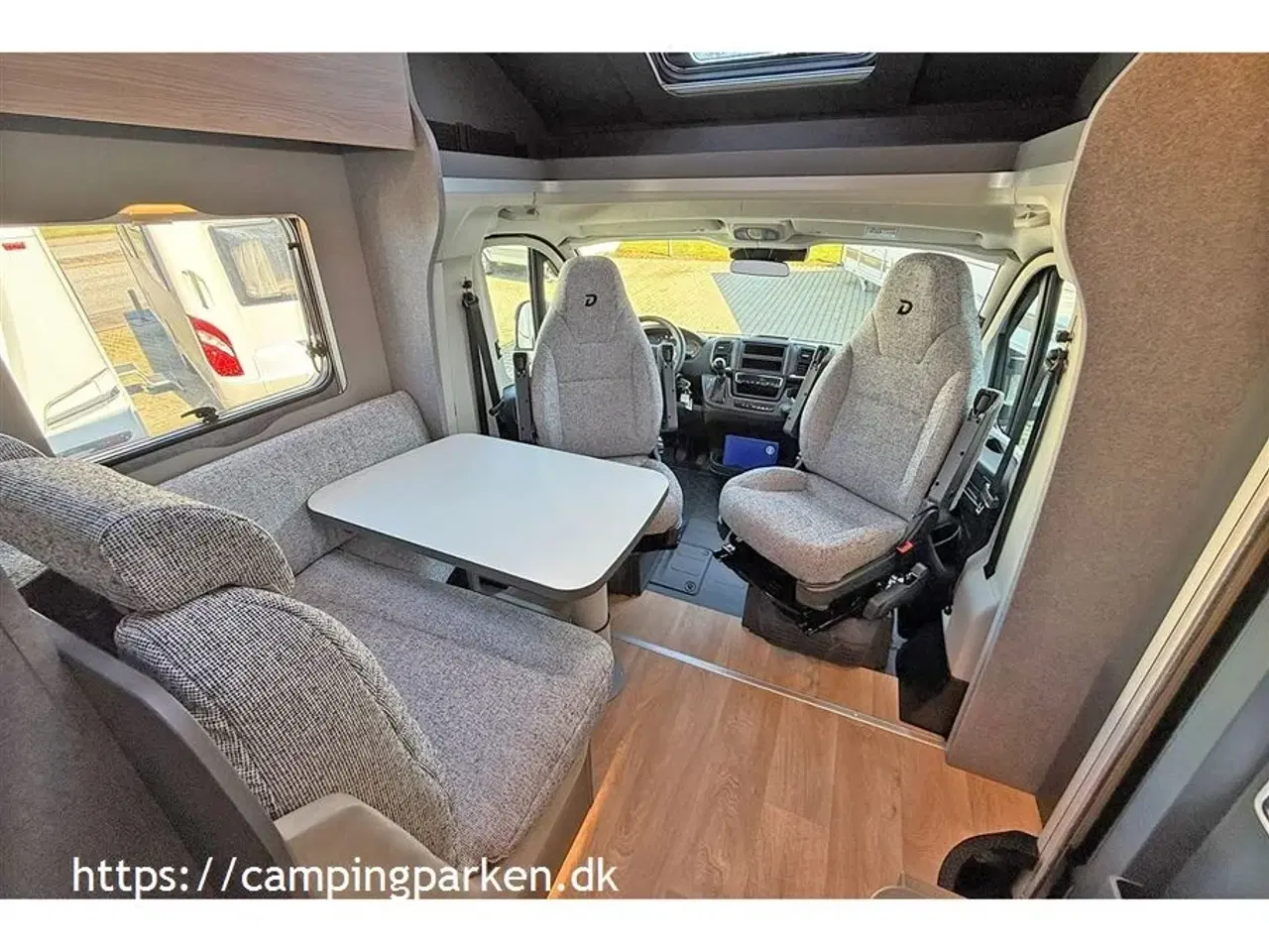 Billede 6 - 2025 - Dethleffs Trend T 6617 EB   Super flot, nyudviklet Dethleffs Trend, automatgear, lave enkeltsenge, 6,71 m lang