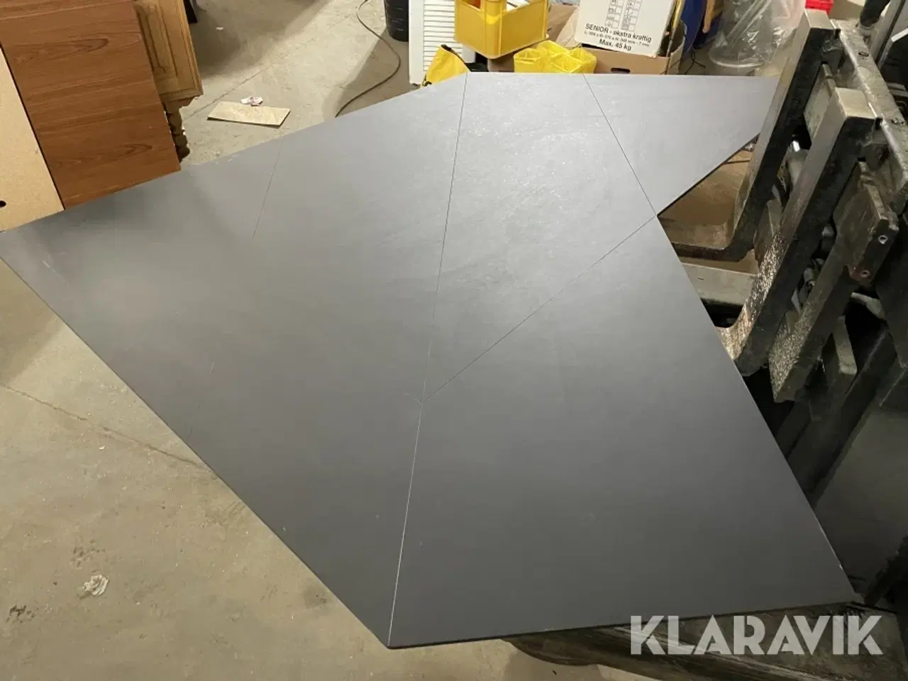 Billede 2 - Skriveborde sorte 2 styk