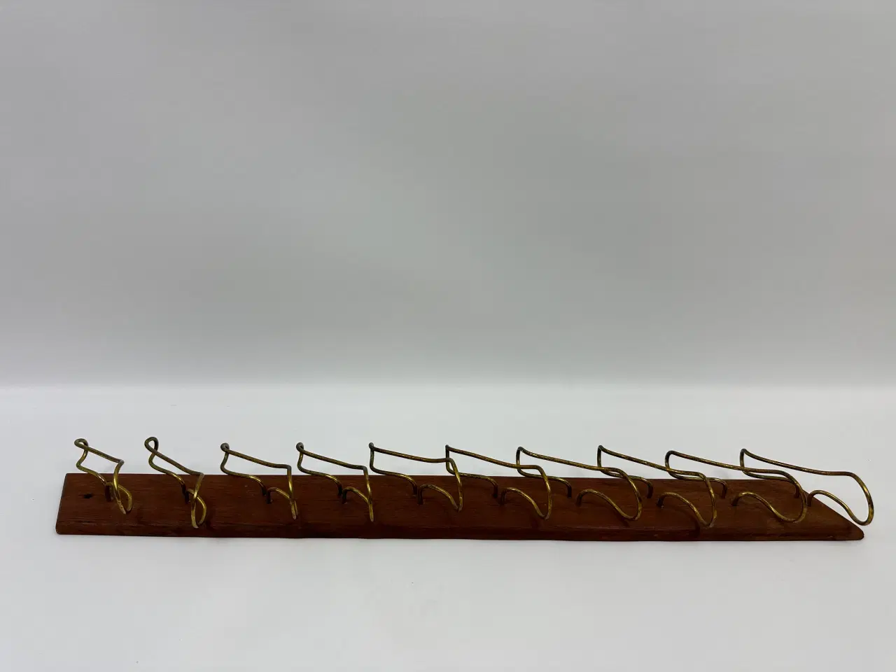 Billede 1 - Retro pibeholder i teak og messing (væghængt)
