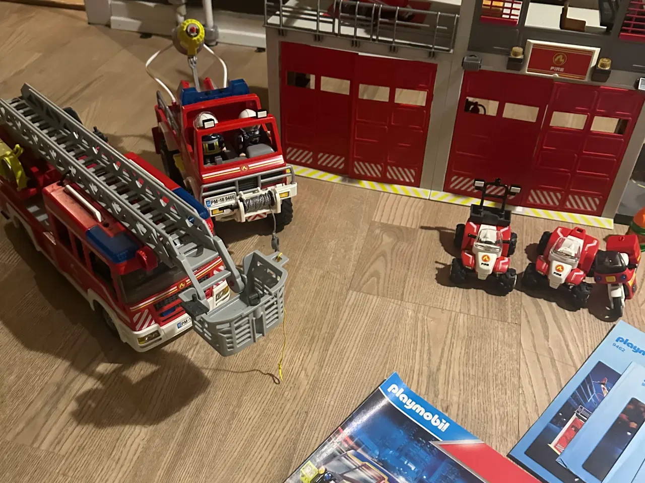 Billede 2 - Stor Playmobil brand og redning pakke