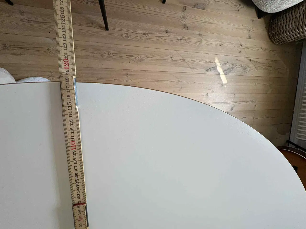 Billede 6 - Spisebord og stole 