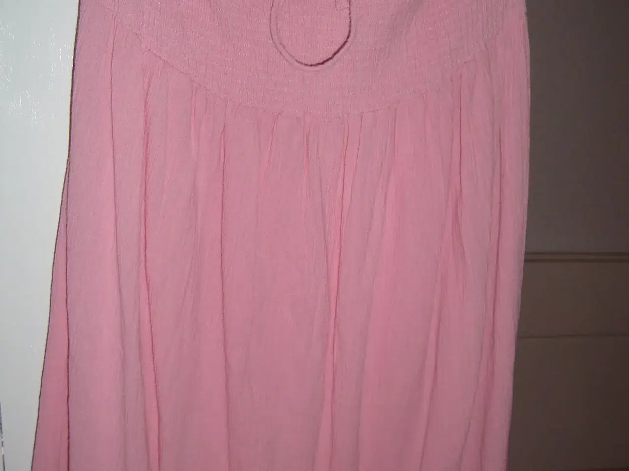 Billede 1 - Lyserød kjole sælges