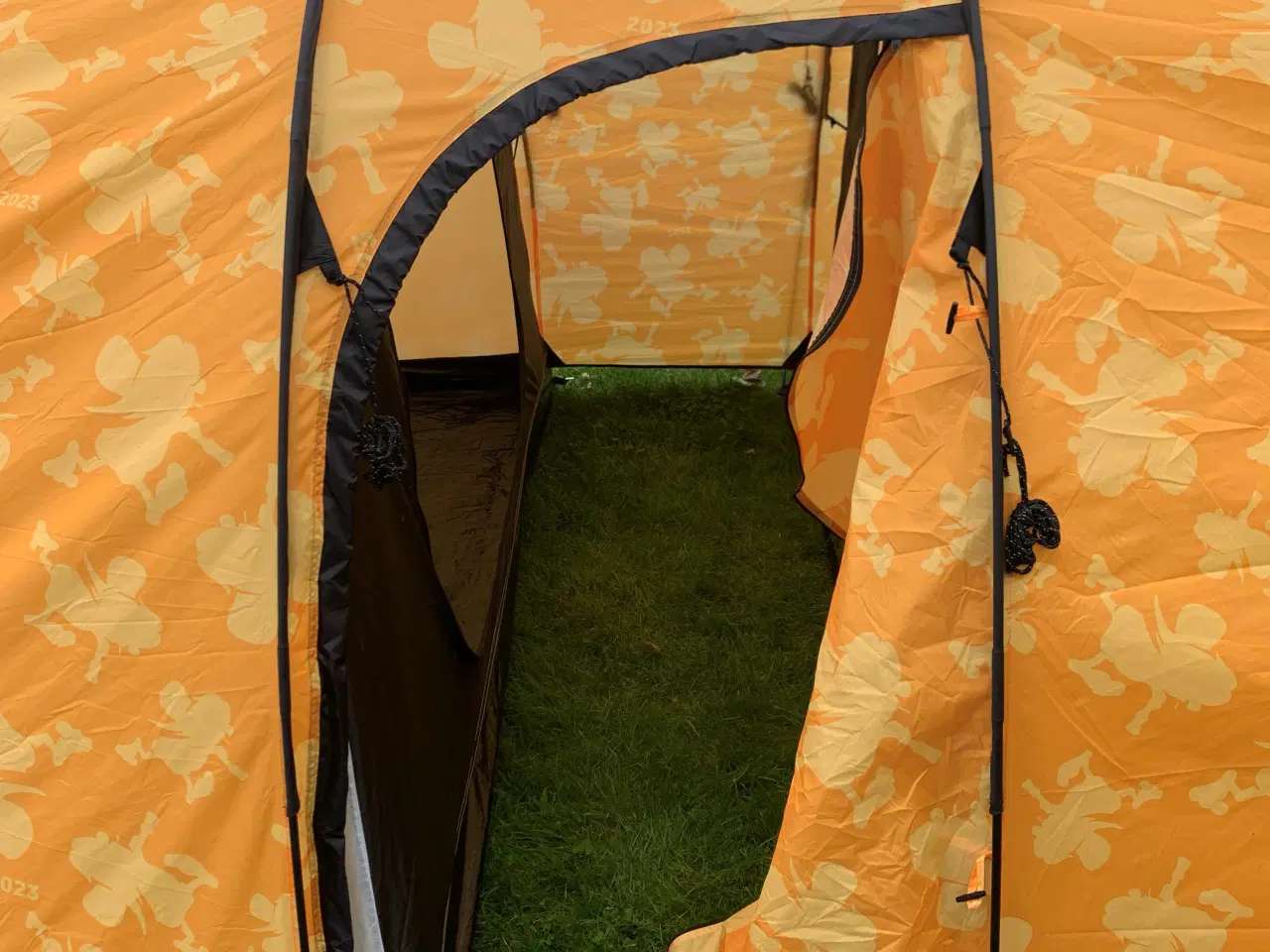 Billede 5 - Orange 4/6-personers telt fra SmukFest 2023.