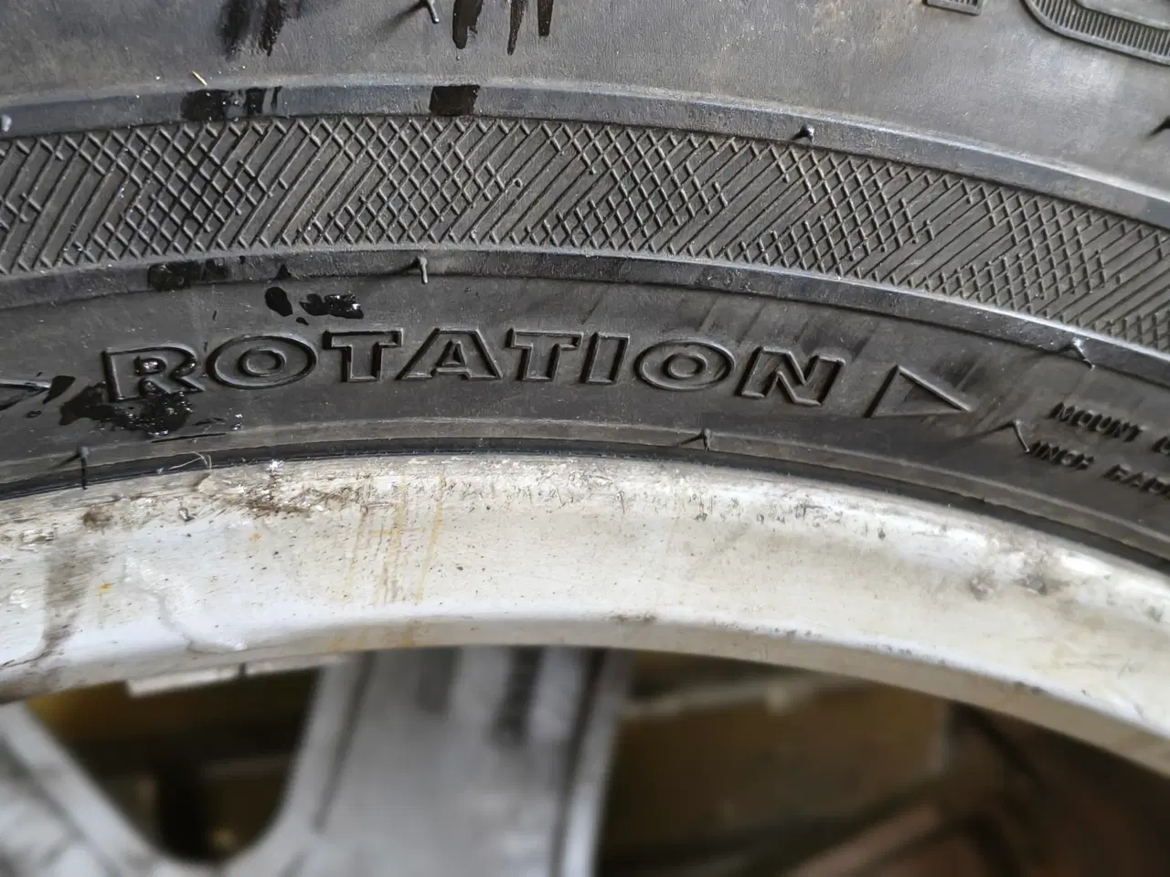 Billede 4 - Vinterhjul på alu 235/60 R18