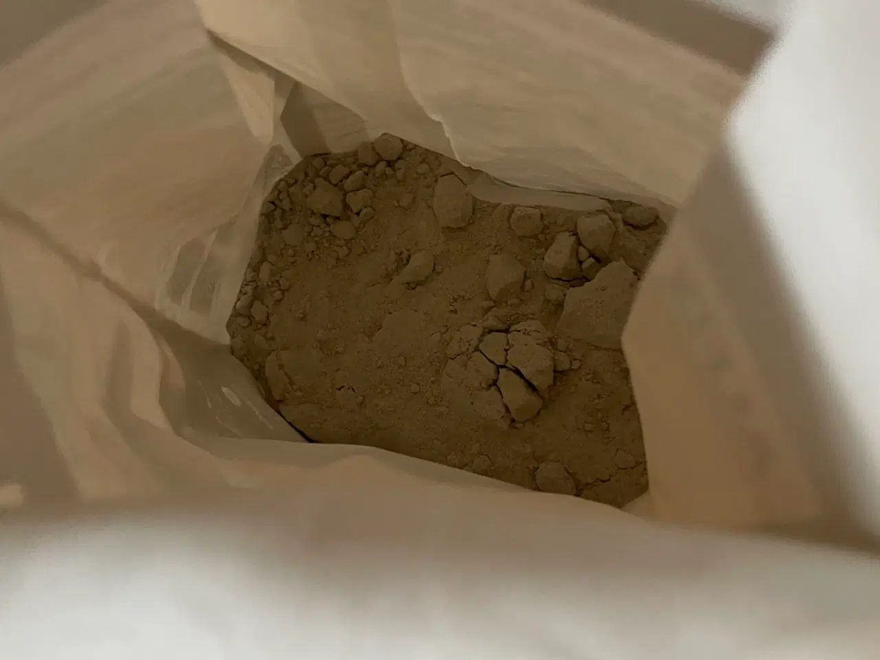 Billede 3 - Lysegrå klinkefuge ca. 1/2 pose tilbage