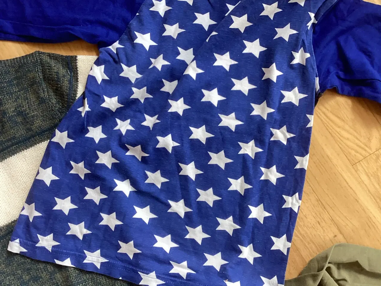 Billede 6 - Bluse pakke str. 116