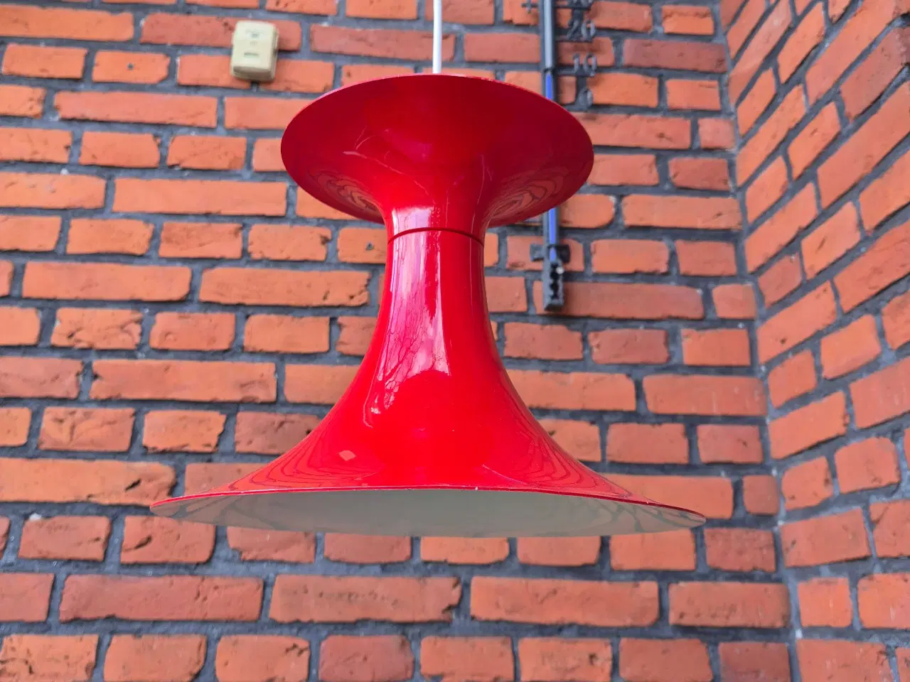 Billede 2 - Herlig rød trompetpendel