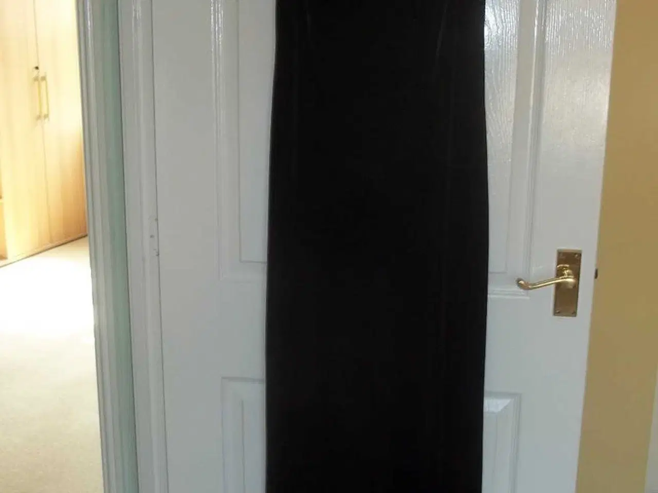 Billede 2 - Maxi-Aftenkjole. Nina Bacorri brand Str: medium