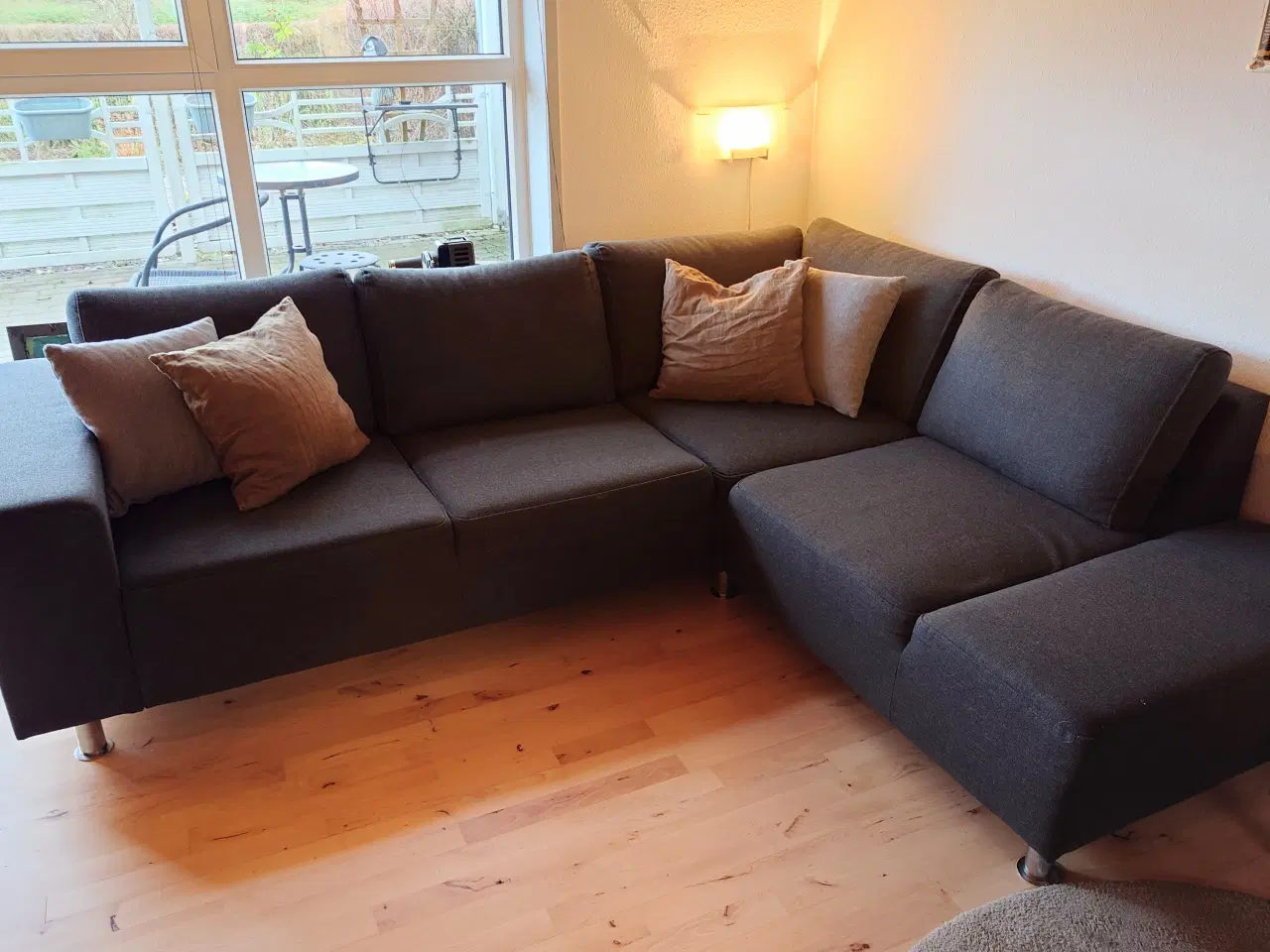 Billede 2 - Mørke grå chaiselong sofa