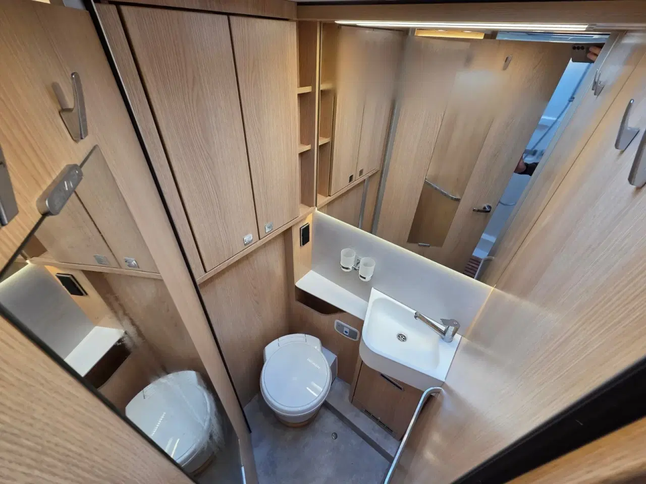 Billede 21 - Hymer B-MC T680 2,0 CDi BlackLine aut.