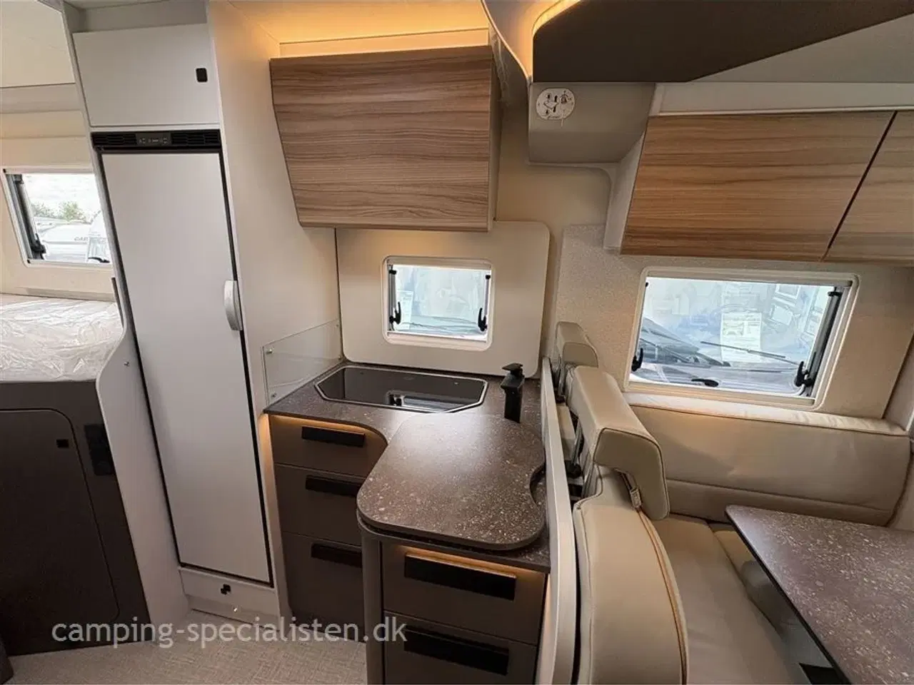 Billede 9 - 2026 - Bürstner B66 TD 690   NYHED! Bürstner B66 TD 690 2026 kampagnemodel - Kan ses nu hos Camping-Specialisten.dk