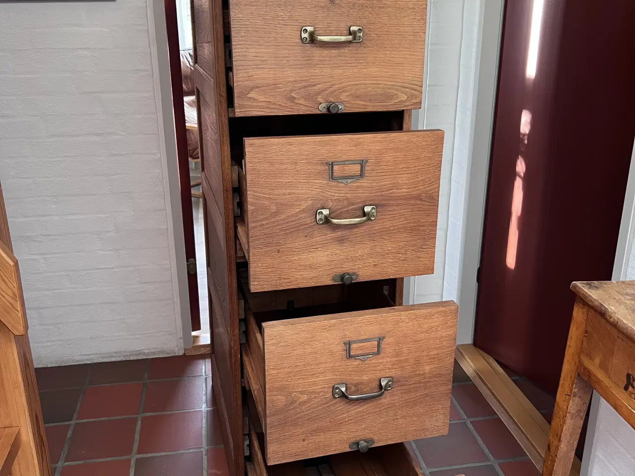 Billede 7 - Arkivskab i egetræ