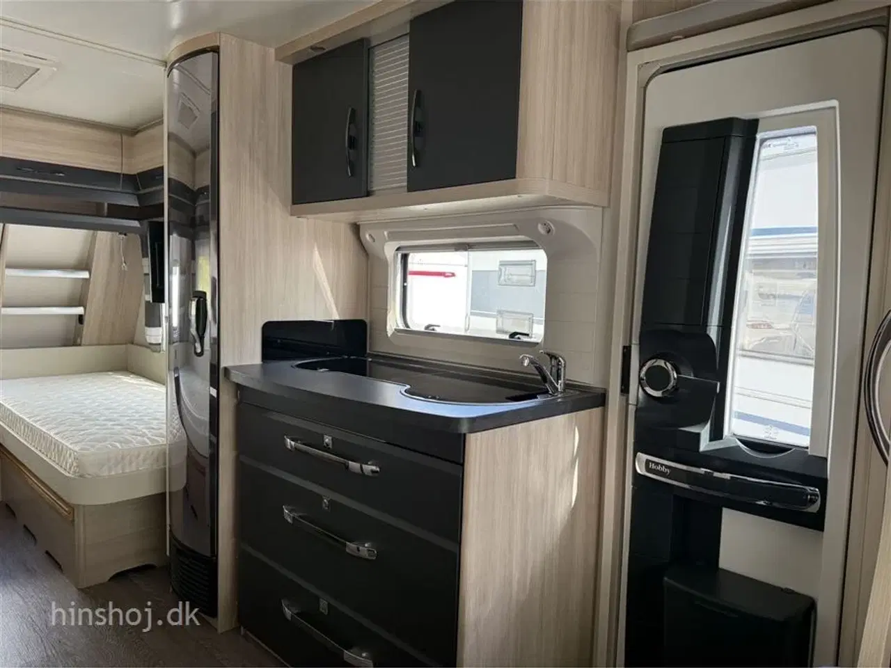 Billede 4 - 2018 - Hobby De Luxe Edition 495 UL   Flot enkeltsengsvogn fra Hinshøj Caravan A/S