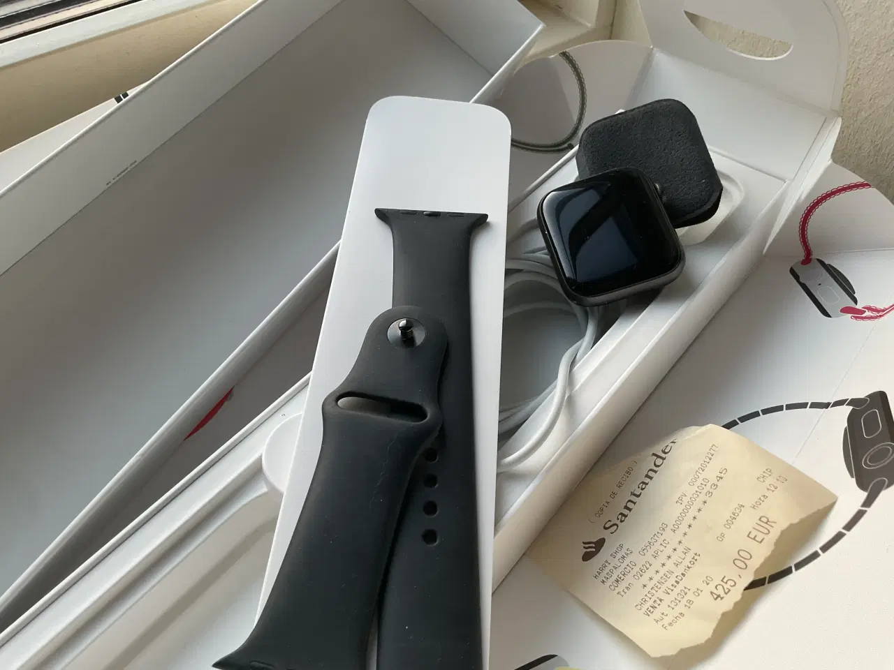 Billede 1 - Apple Watch årgang 2020