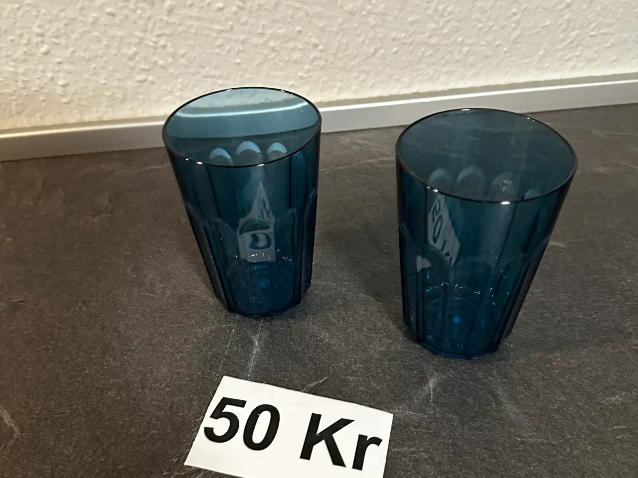 Billede 2 - Drikkeglas i plast med grønlig farve