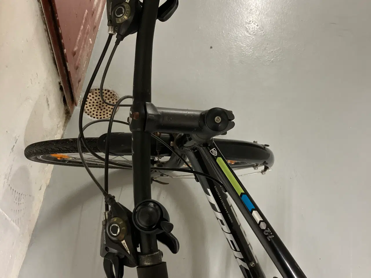 Billede 5 - Cykel trek citybike 28” Står og samler støv,