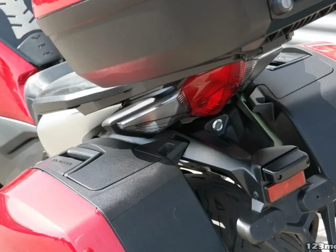 Billede 27 - Honda VFR 1200 F MC-SYD       BYTTER GERNE