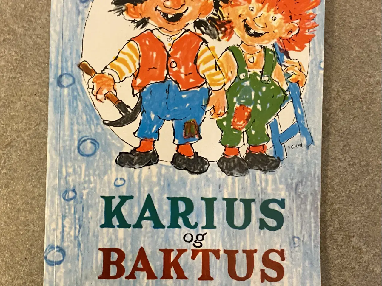 Billede 1 - Bogen Karius og Baktus