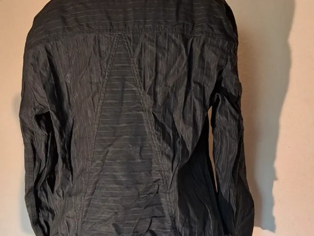 Billede 3 - Kello str. 42 sommerjakke