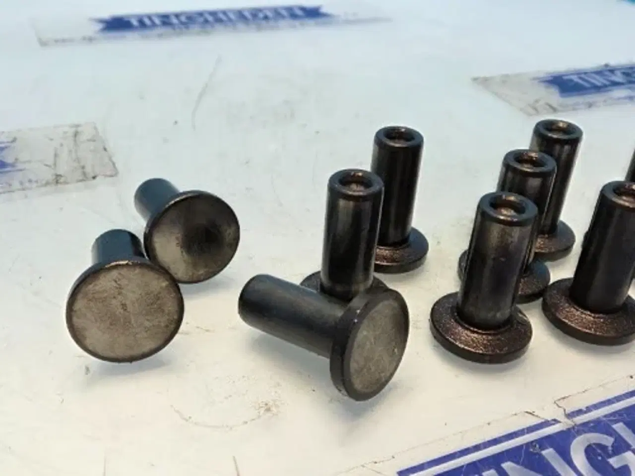 Billede 4 - Case 1620  Ventilløfter  3055052R1   12STK