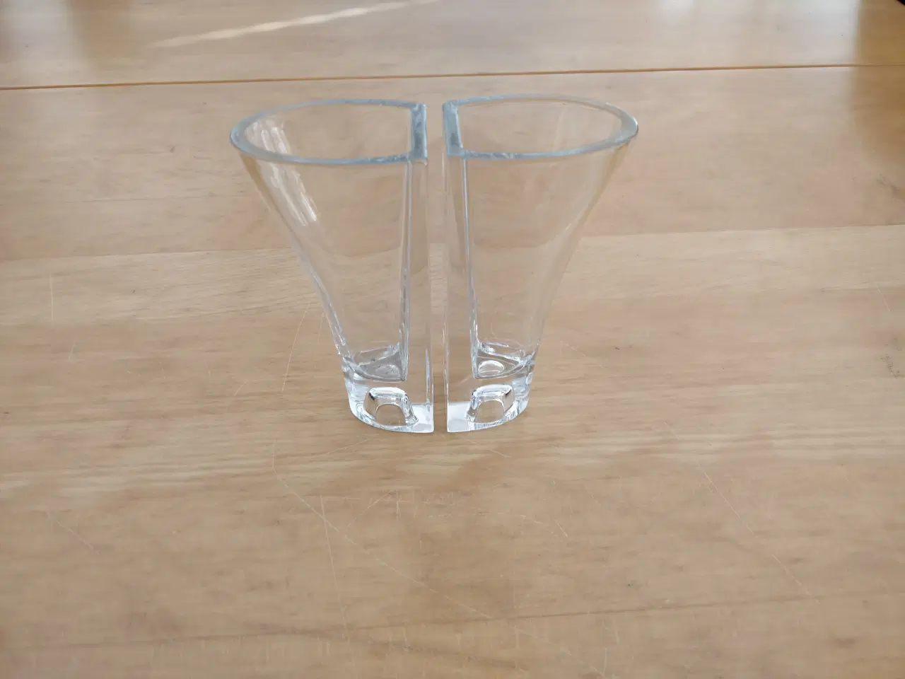 Billede 1 - Vendbar vase og lysestage, Holmegaard