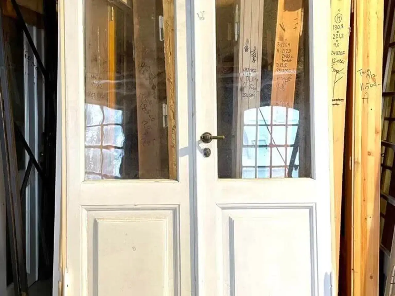 Billede 1 - Smuk og høj, dobbelt glasdør m. ny karm