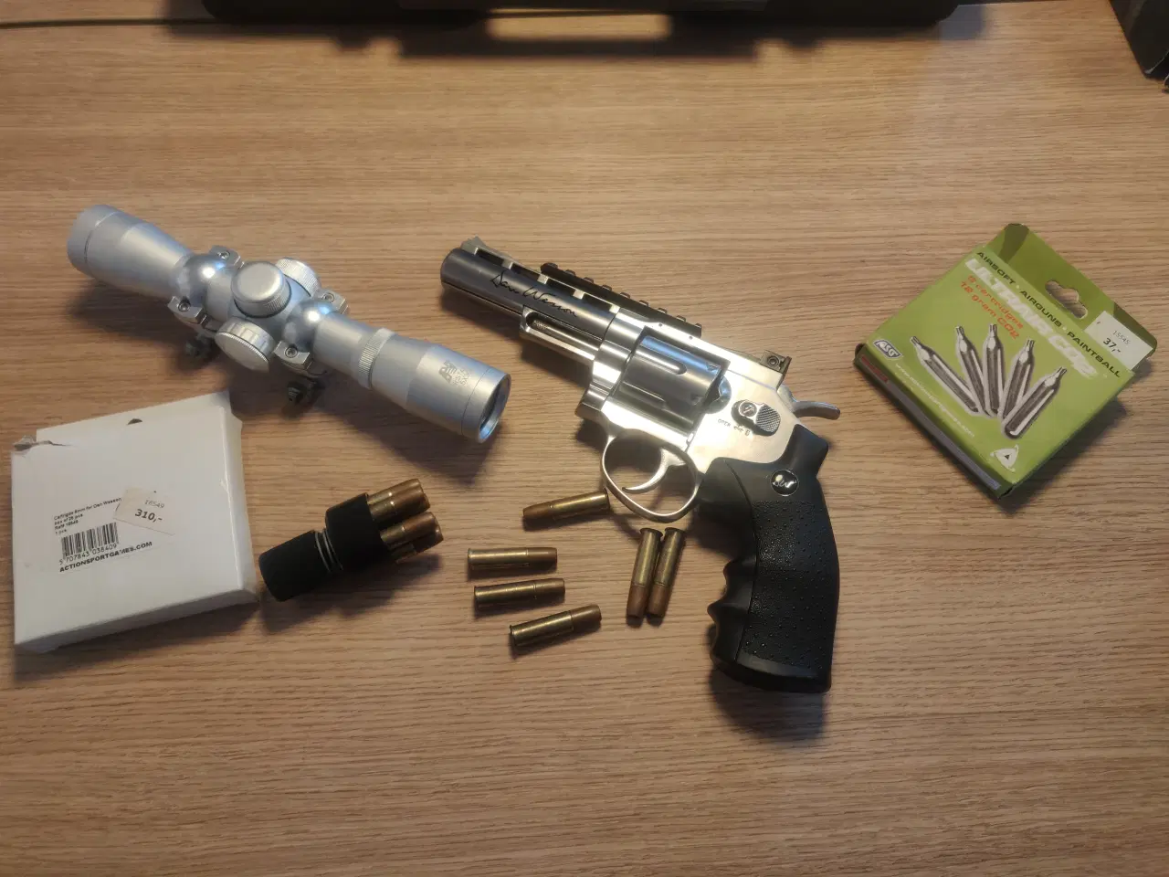Billede 1 - Dan Wesson 4" hardball revolver med kikkertsigte 