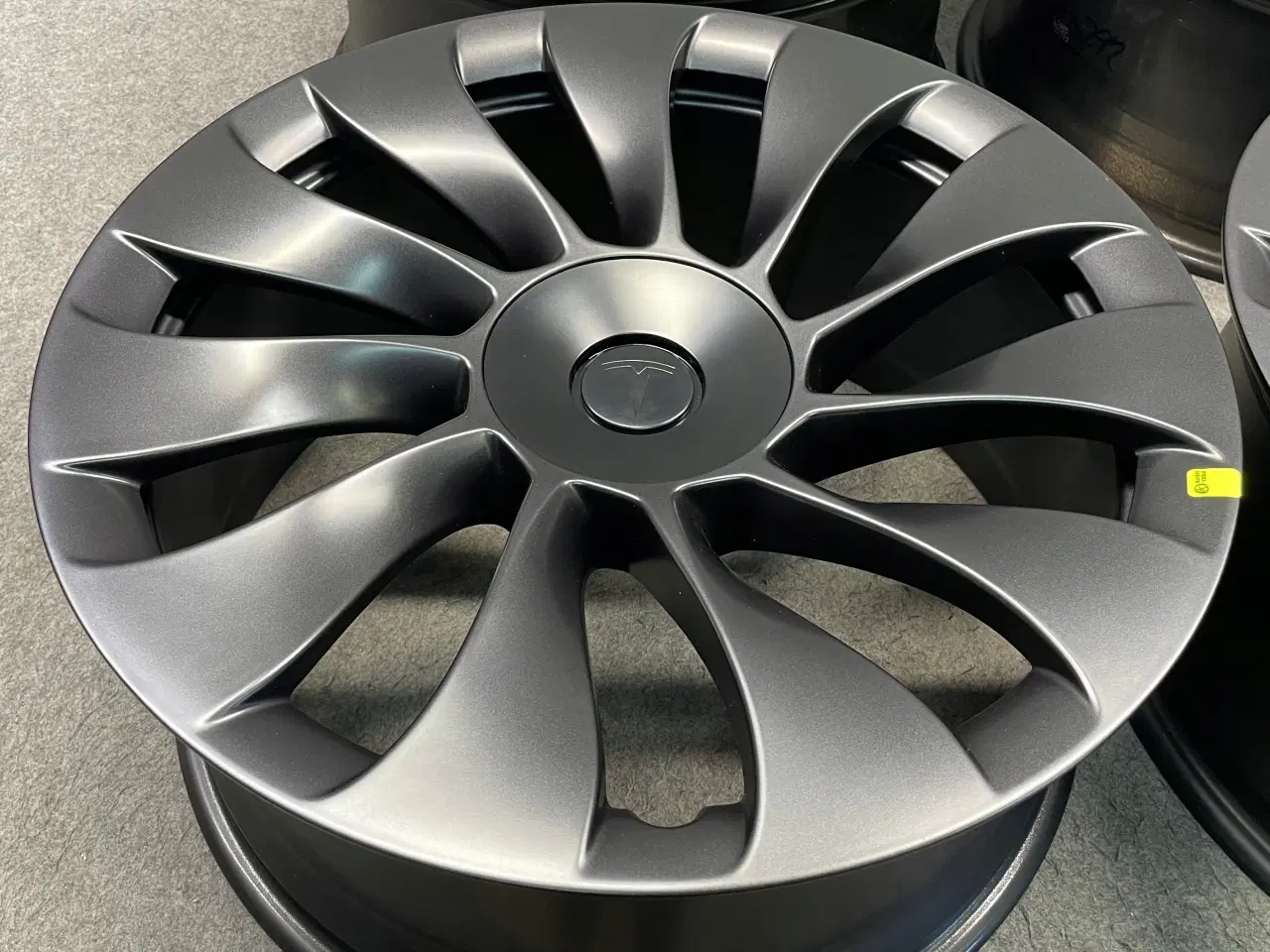 Billede 5 - ALUFÆLGE TESLA MODEL 3 UBERTURBINE 20"