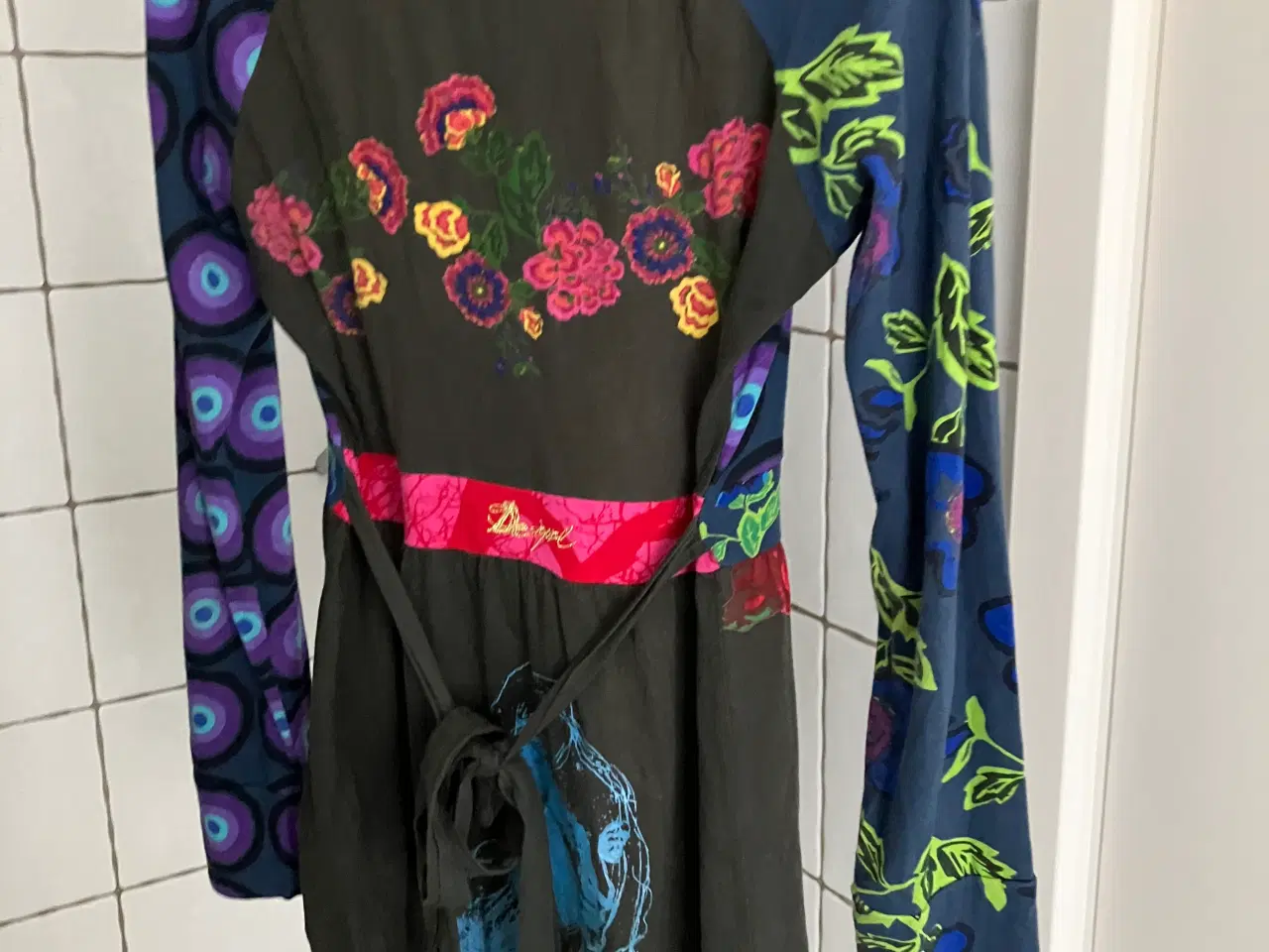 Billede 2 -  kjole, Desigual, str. S,  Bomuld,  God men brugt