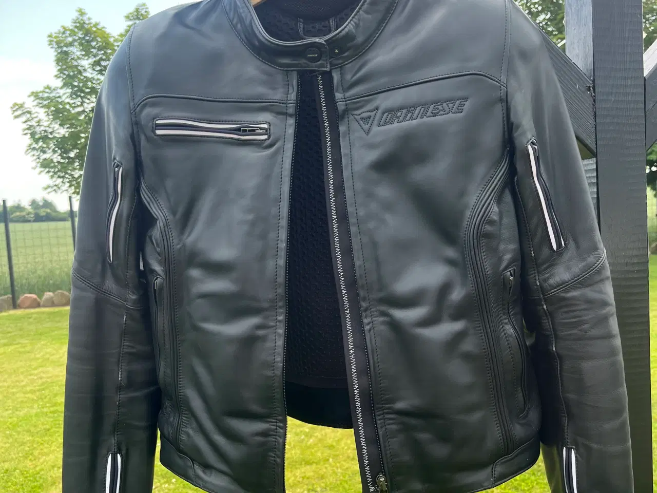 Billede 1 - Dainese mc jakke læder til kvinde str. 48