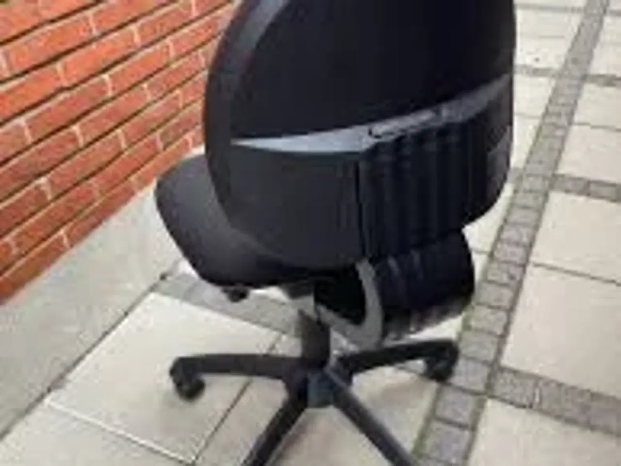 Billede 2 - Velholdt Labofa Ego Multi Action kontorstol