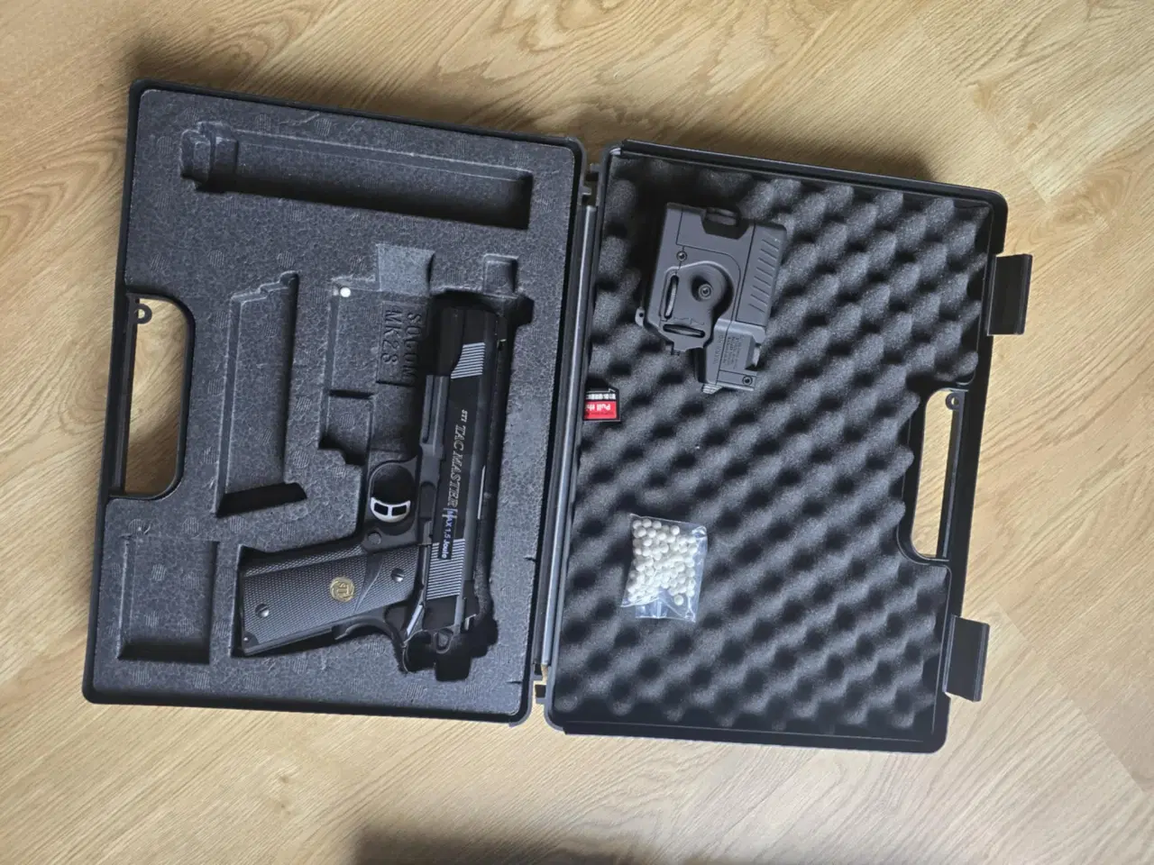 Billede 6 - Hardball gevær, pistoler og andet udstyr