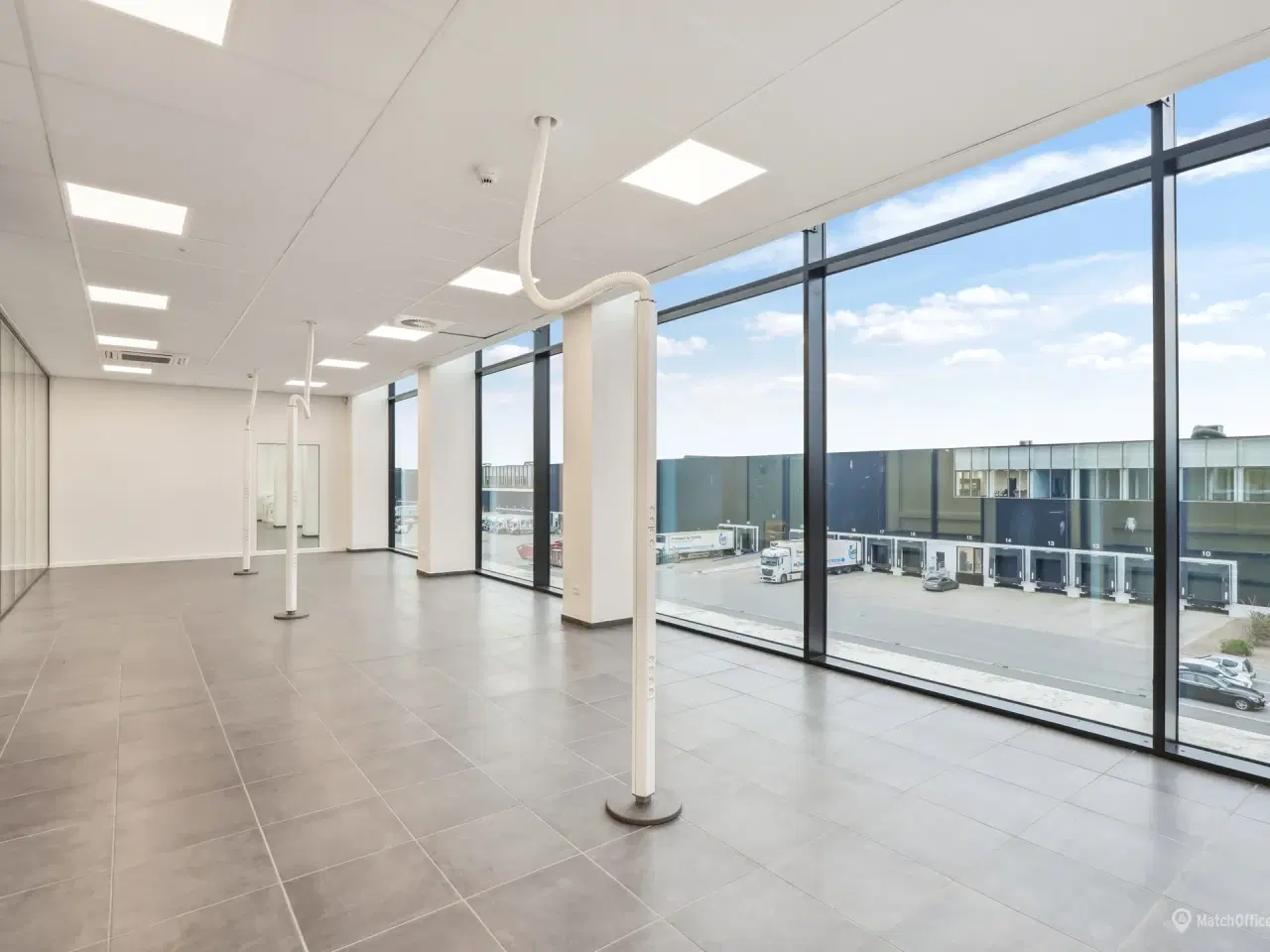 Billede 19 - STORT LAGERLEJEMÅL