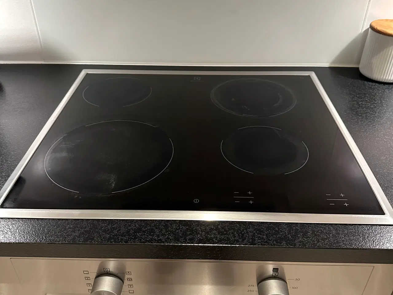 Billede 2 - Indbygninsovn og kogesektion