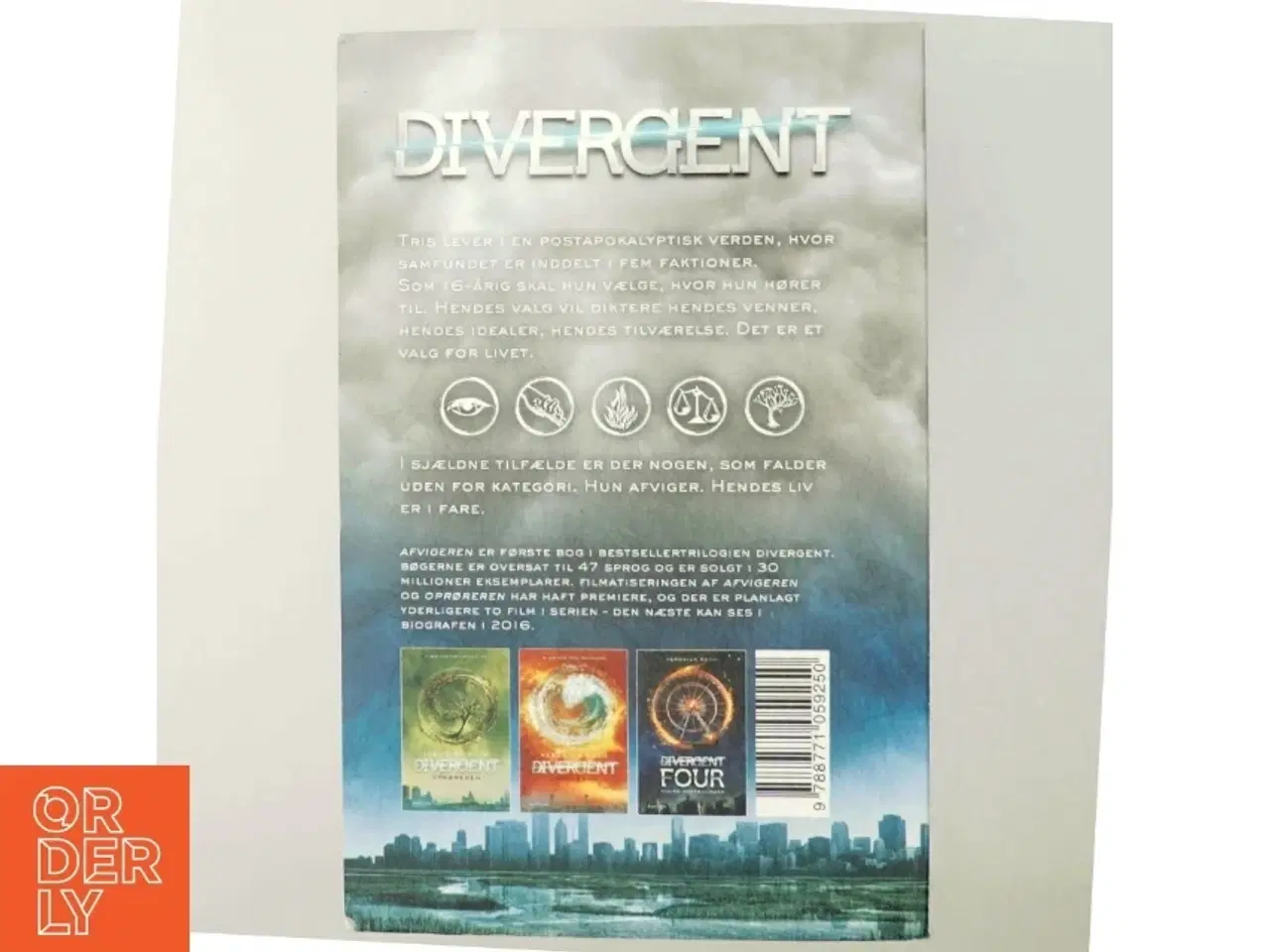 Billede 3 - Divergent. Bind 1, Afvigeren af Veronica Roth (Bog)