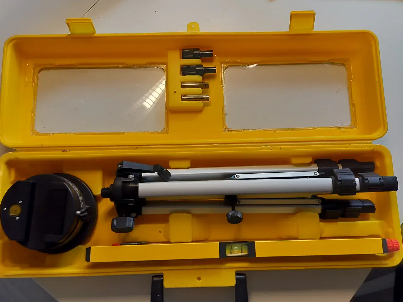Billede 2 - Nivellerings laservaterpas i kuffert 