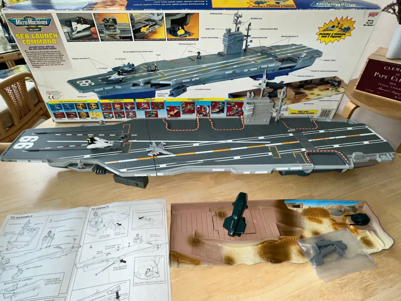 Billede 4 - Micro Machines hangarskib (Sea Launch Command)