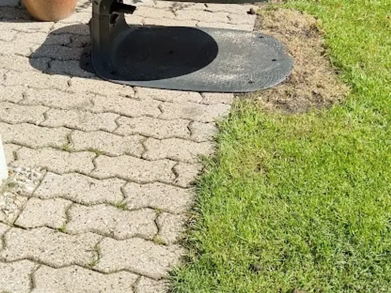 Billede 2 - GARDENA Robotplæneklipper  incl. garage